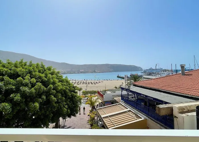 Edificio Arco Los Cristianos (Tenerife)