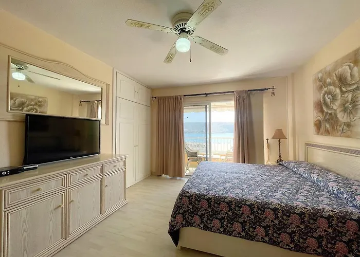 Edificio Arco * Los Cristianos (Tenerife)